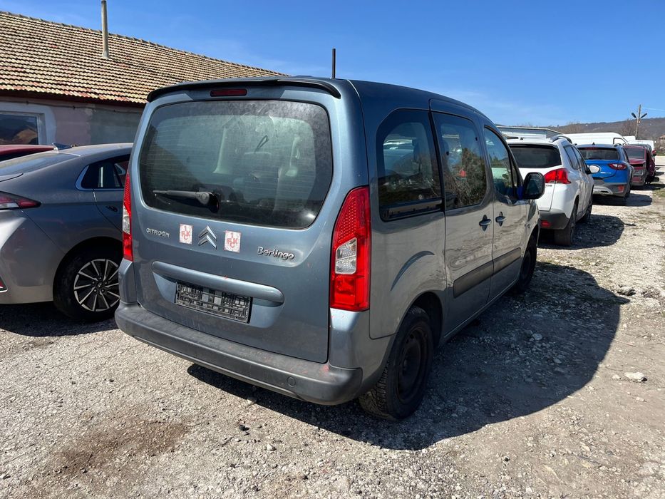 На части Citroen Berlingo 1.6hdi пикап 5 места мотор 2012г