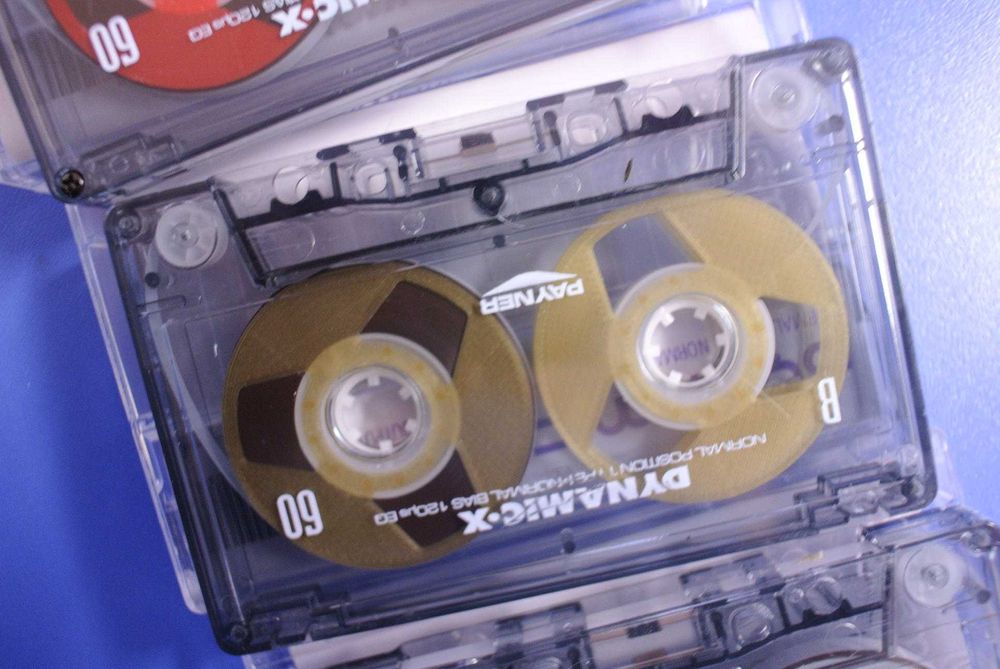 Аудио касети Reel to Reel ЧИСТО НОВИ Dynamic-x бяли, червени.