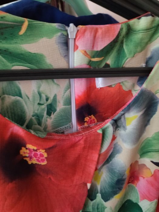 Продаётся платье