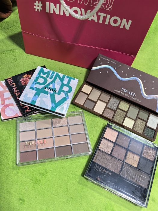 Тени для век профессиональные