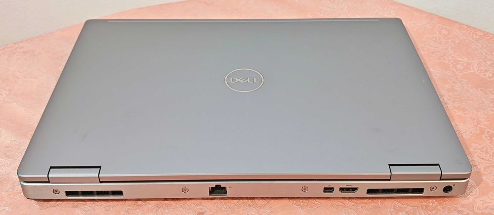 4K Ultra HD/Core i7-9850H/16GB RAM/512 SSD/Quadro Т1000/Precision 7540