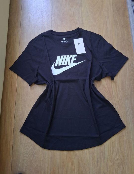 Tricou nike femei nou cu eticheta