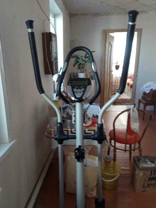 Тренажёр спортивный