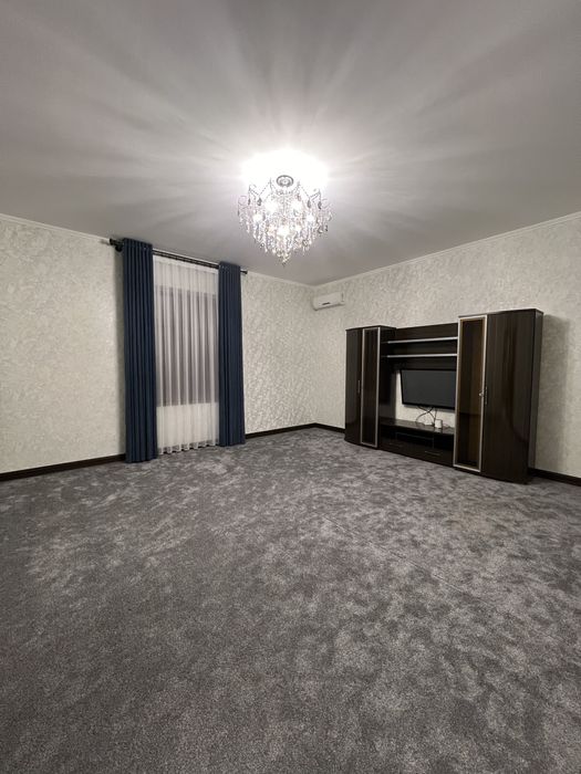 Шикарная дача/коттедж в Чирчике!