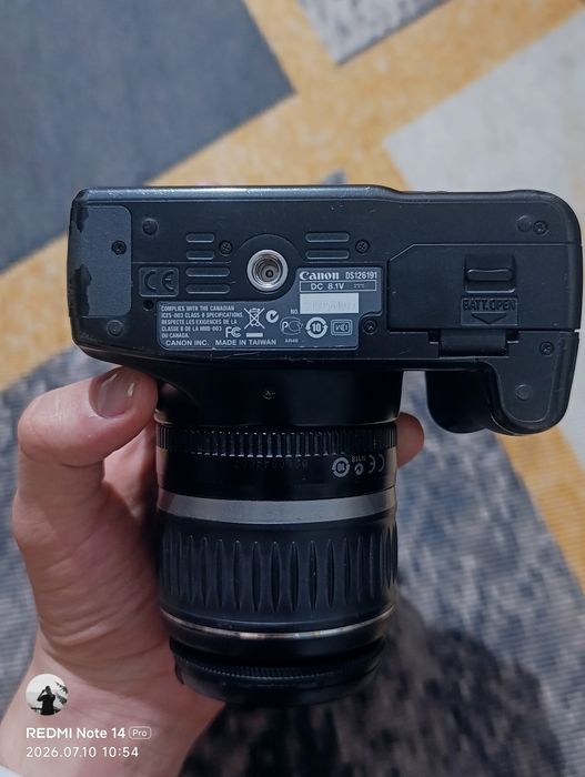 Фотоаппарат Canon d1000