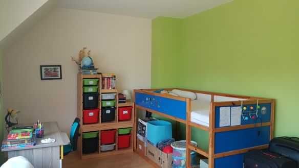 Дава се под наем Тристаен апартамент в София, Люлин 8 - 93 кв.м за 423.81 € - Снимка #3