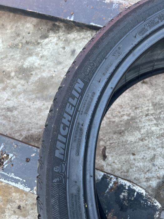 Anvelope Vara 255/40/21 Michelin