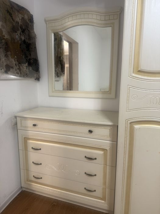 Спальный гарнитур