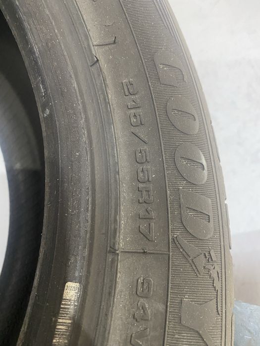 Продам шины 215/55/17