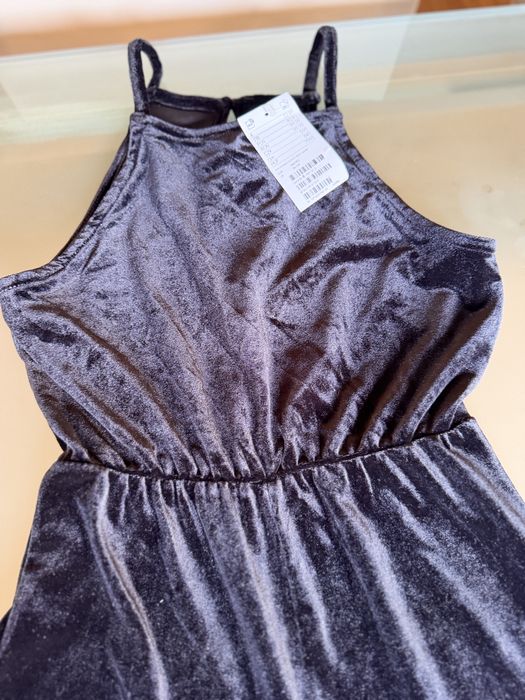 Продавам официален гащеризон на H&M 10-12 г.