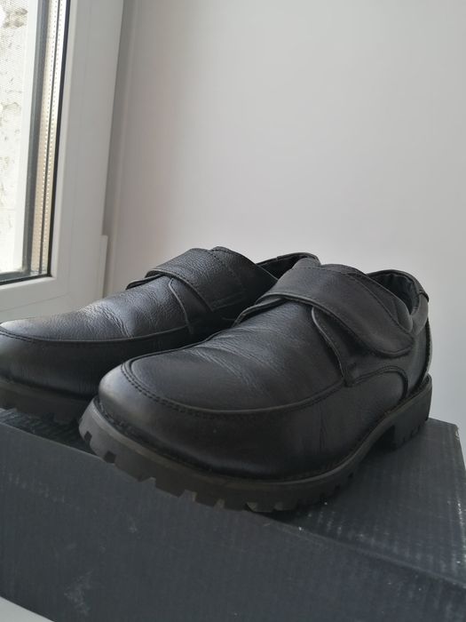 Детская школьная обувь