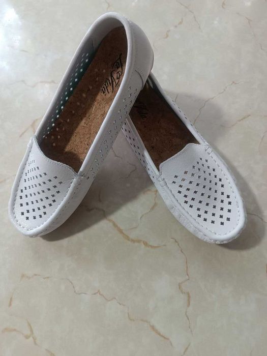 Новые кожаные женские мокасины.