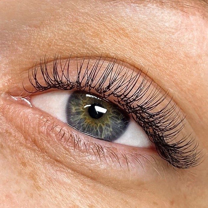 Наращивание (центр) ресниц