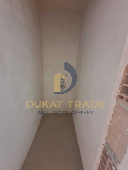 Продава се Тристаен апартамент в Варна, Колхозен пазар - 100 кв.м за 1493 €/кв.м - Снимка #9