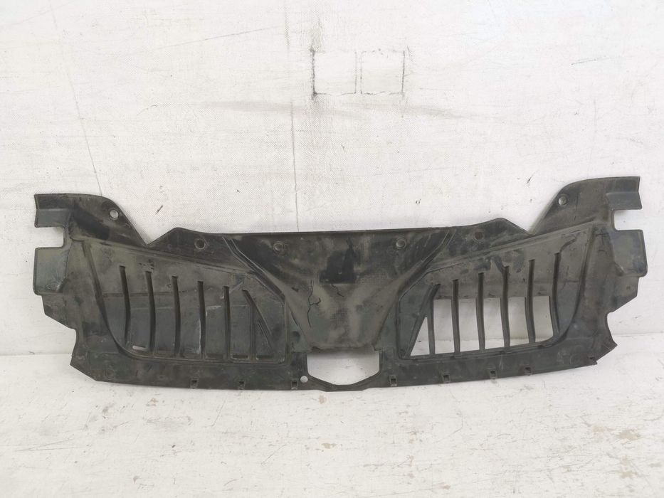 Ауди А8 D5 / Audi A8 D5 Оригинално покритие на носач в добро състояние