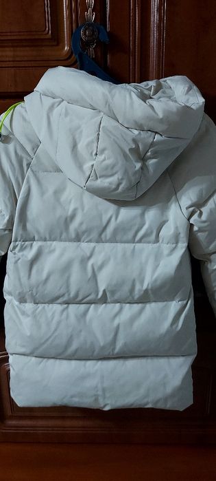детский пуховик.