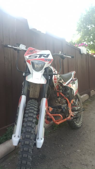Продам эндуро 250