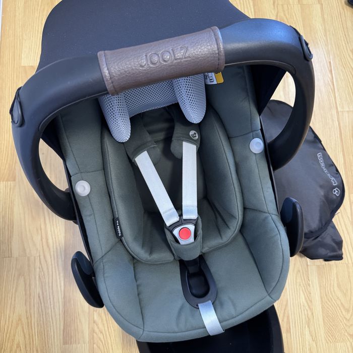 Set scoica auto Maxi-Cosi Pebble Pro i-Size x Joolz + baza Isofix Maxi-Cosi Family Fix 3 + plasa insecte + sac de dormit calduros carucior Maxi Cosi