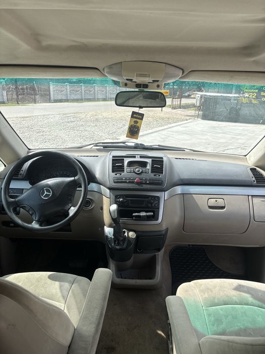 Vand Mercedes benz vito 111 cdi  7+1 locuri