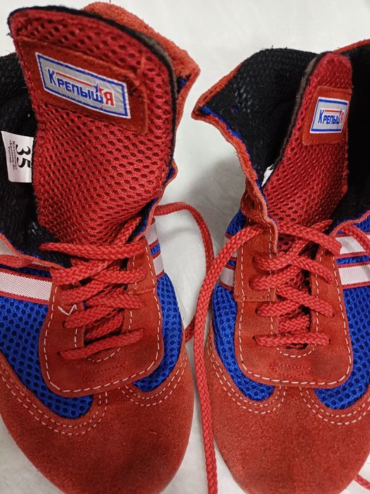 Продам борцовки 35 размер