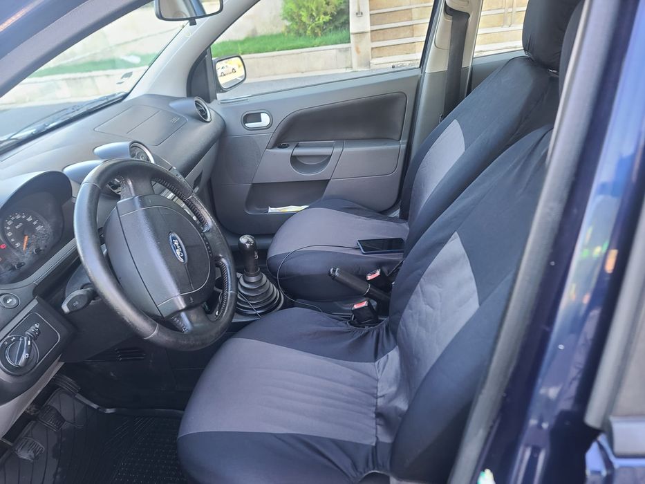 FORD Fiesta 2004 — imagine 5