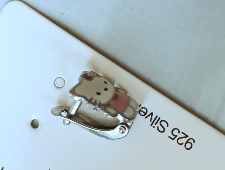 Серьги детские только 1шт серебро.