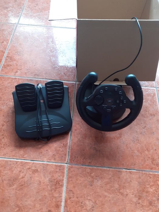 Vand volan Trust GXT 570