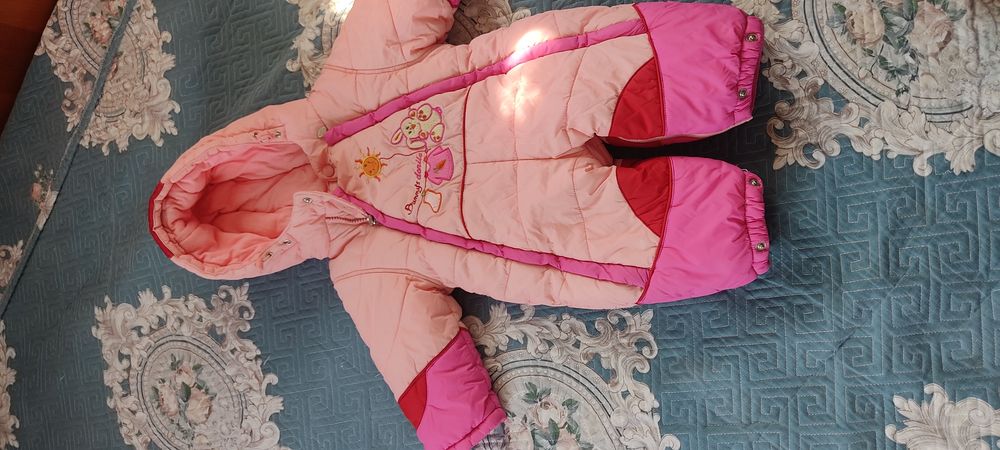 Продам детские комбинезоны