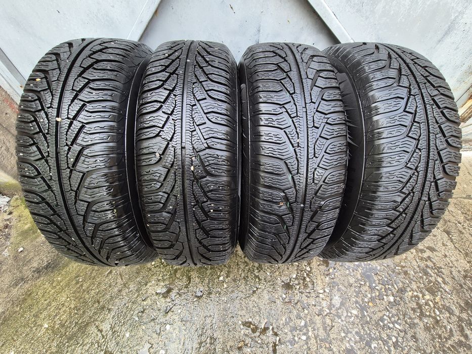 4бр зимни гуми унироял/ 215-70-16/ 2017г/ 6.8-7.2мм  грайфер/