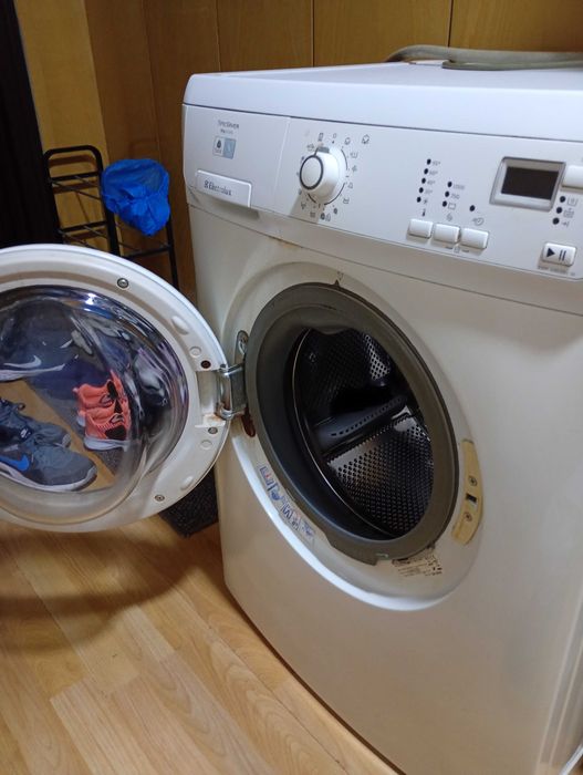 Пералня Electrolux