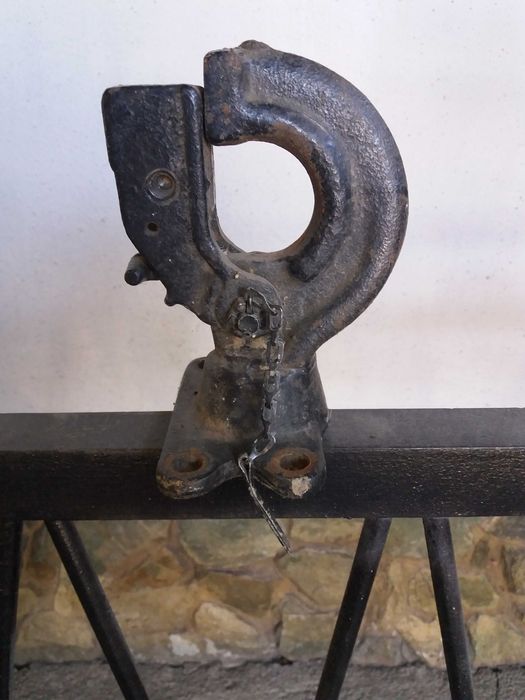 Продам фаркоп на УАЗ.