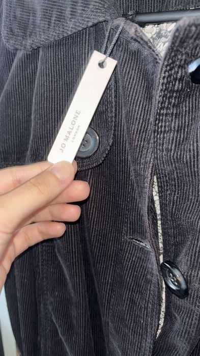 Jacheta trench coat lung catifea Jo Malone NOU