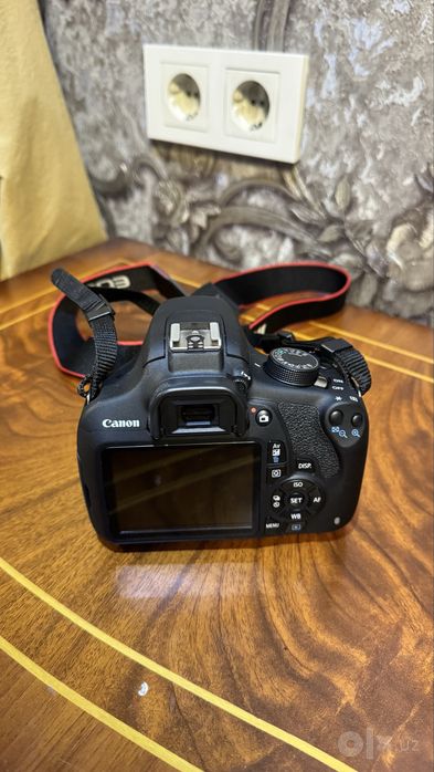 Canon EOS 1200D EF-S 18-55mm