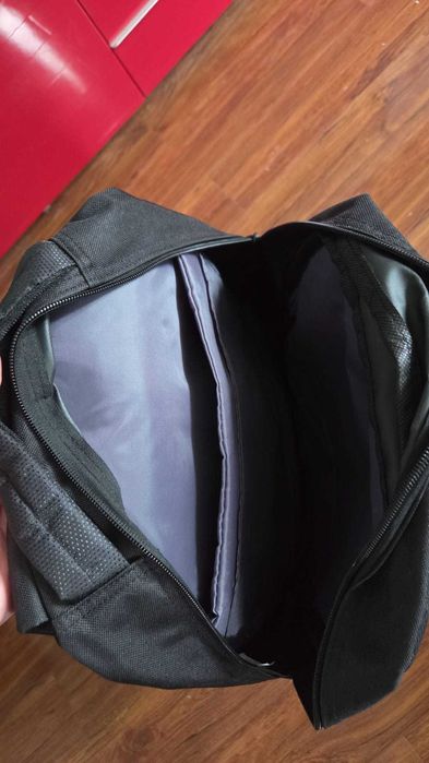 Vand ghiozdan nefolosit