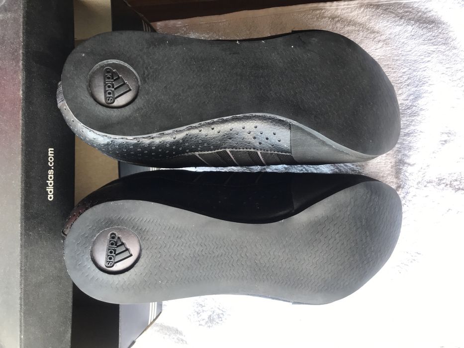 Продам кроссовки  аdidas