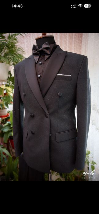 Costum de mire sau de naș, deosebit