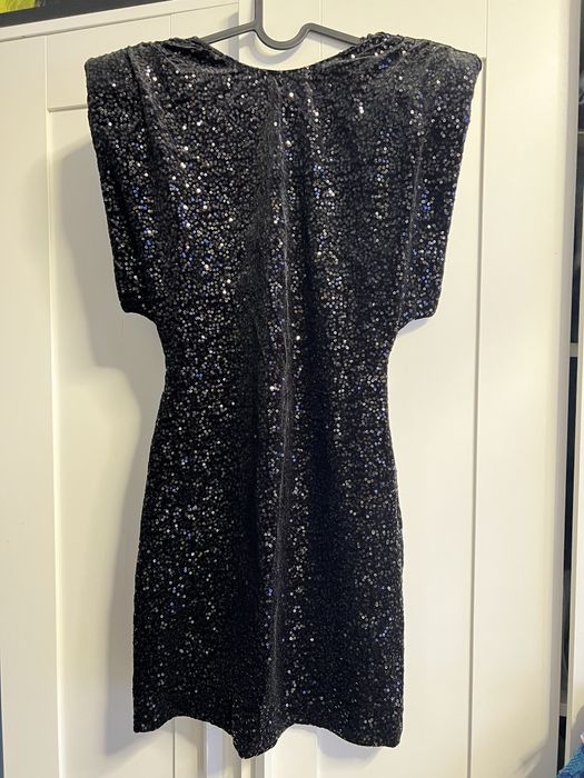 Рокля с пайети Zara