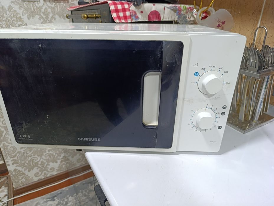Микроволновая печь куп Турган ва ишламай колди янгидай узи