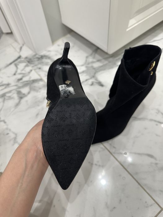 Замшевые ботильоны 36 размер