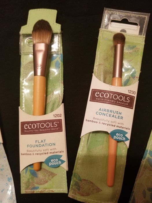 Четки за грим Ecotools и комплект за грим