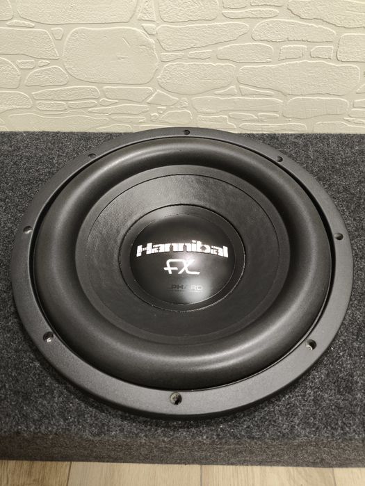Продам сабвуфер Hannibal