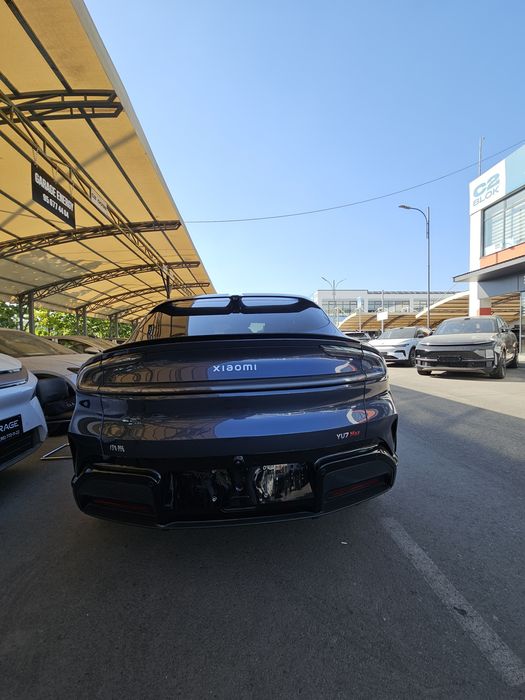xiaomi yu7 max full
8000 km
2025 г 
пневма Амартизатор 
холодилник 
2