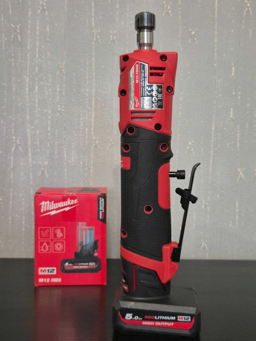 Milwaukee Polizor M12 FUEL