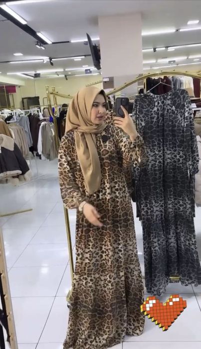 Платье женское (новое)