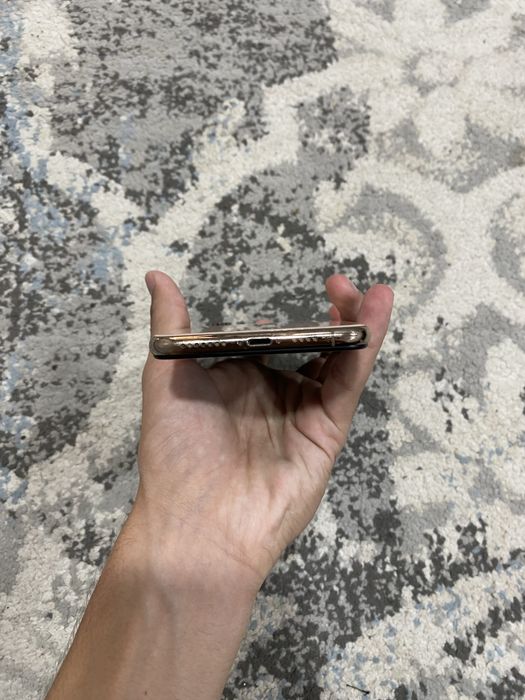 Iphone xs max sotiladi