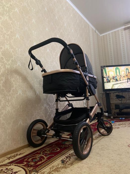 Коляска детская классная удобная