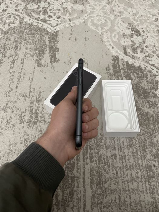 Продамм айфон 11