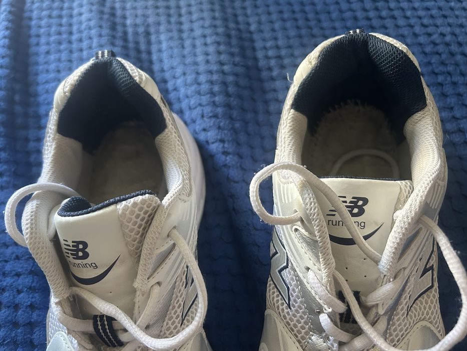 Продам кроссовки