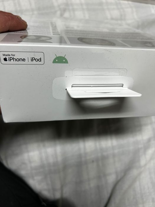 Видео карта Gigabyte и слушалки Sony