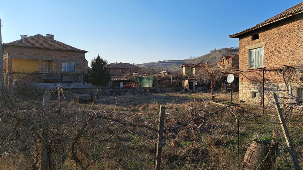 Продава се Къща в с. Бяга, Област Пазарджик - 75 кв.м за 612 €/кв.м - Снимка #1